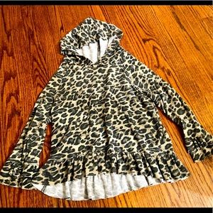 Adorable leopard thermal hoodie w ruffles